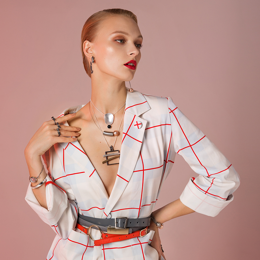 Комплекты бижутерии